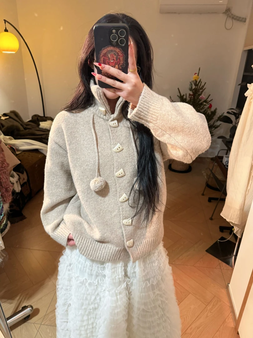 【梨零零同款】冬季通勤连帽翻领女针织毛针织衫复古上衣春秋毛衣