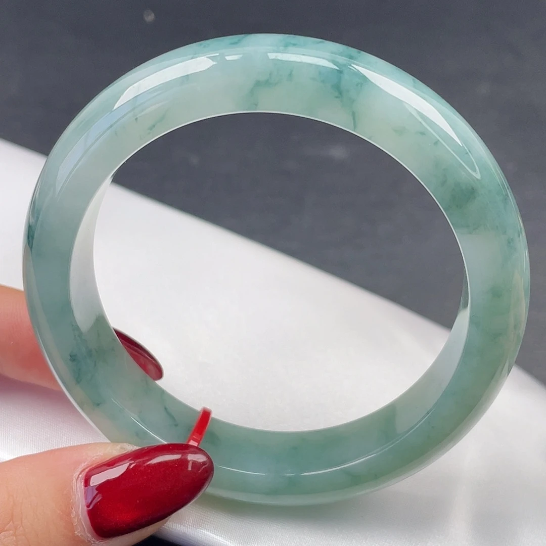 翡翠未镶嵌手镯56圈口