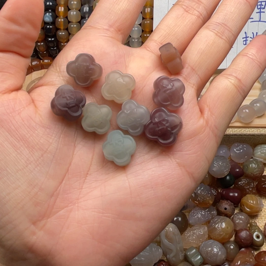 玛瑙/玉髓未镶嵌珠宝奇石