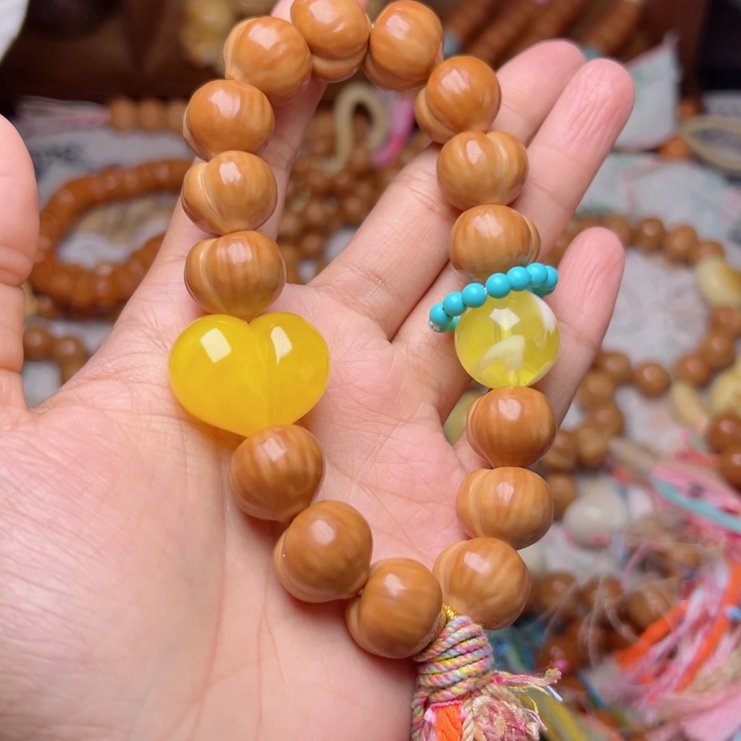 吊坠猴头核桃屁桃手持