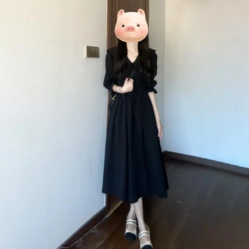 法式赫本风黑色连衣裙子女中袖夏季2025新款早初秋高级感气质长裙