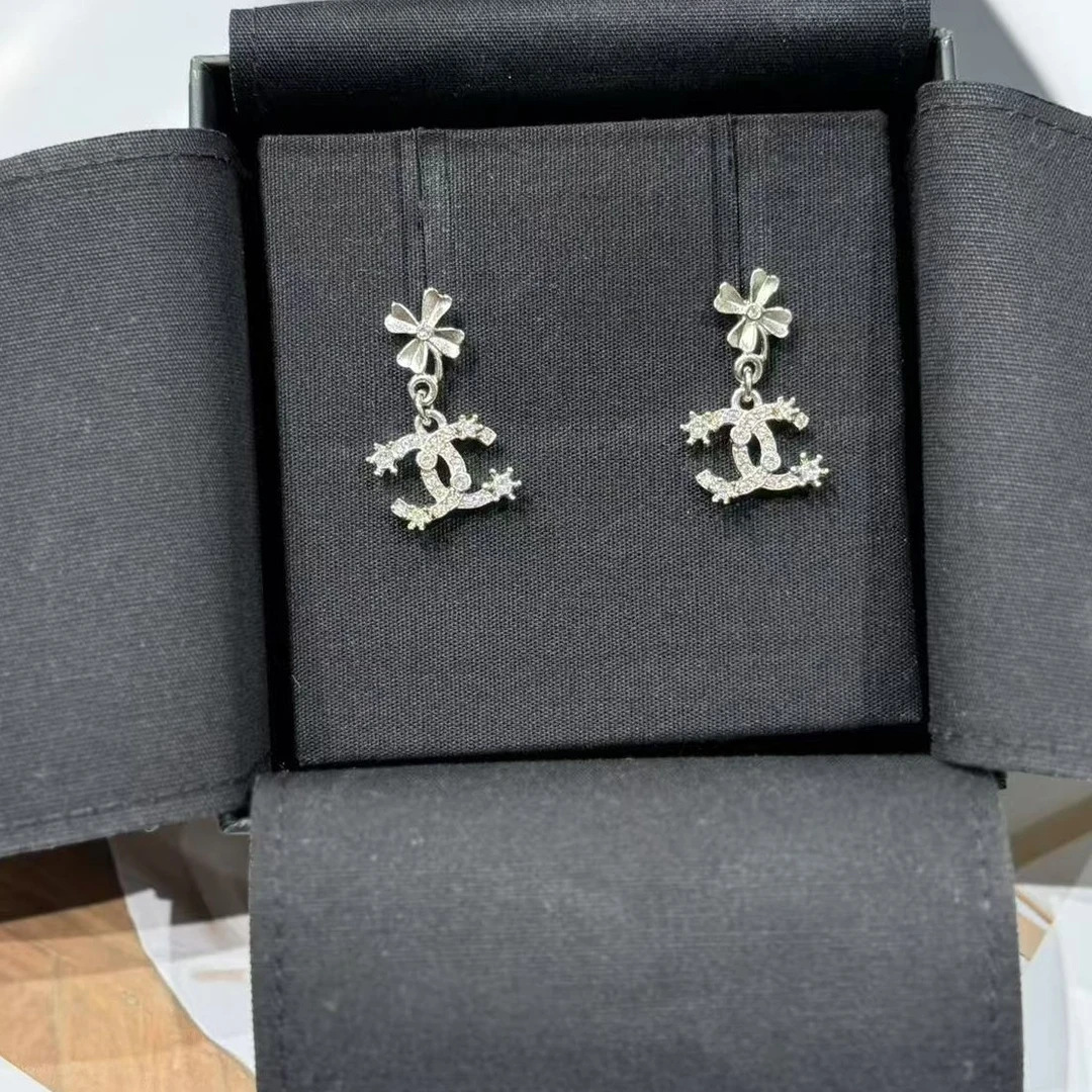 全新未使用 Chanel/香奈儿 香奈儿好看的双c耳饰