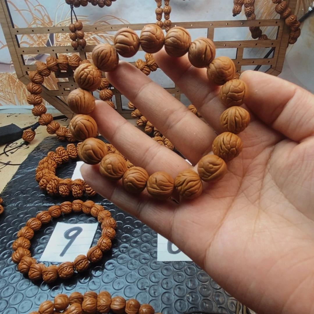 文玩核桃吊坠龙纹桃核