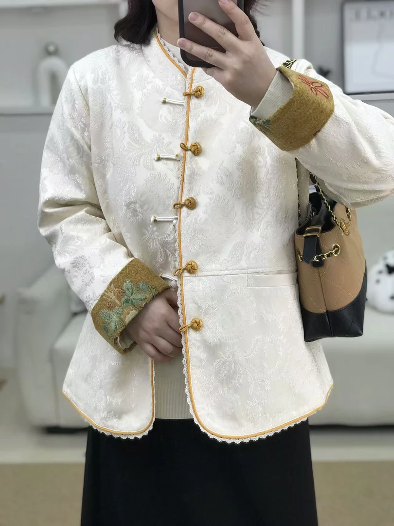 {莹莹推荐}3828秋季大码女装重工提花刺绣肌理感缎面国风外套