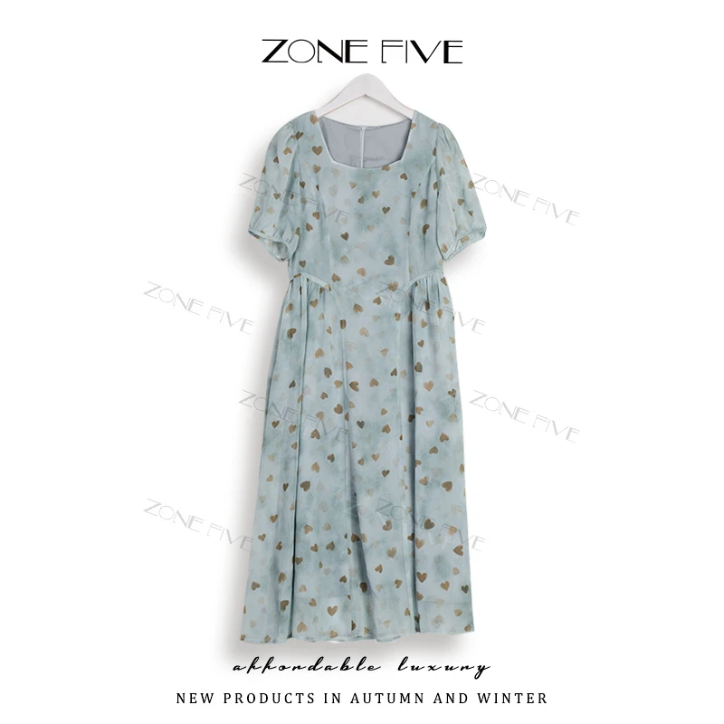 【zonefive】2025新款静谧浪漫风方领满满小爱心超气质大方连衣裙