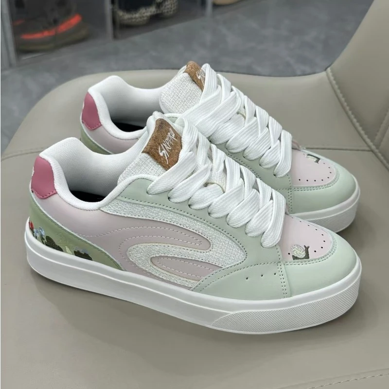 25新款休闲女鞋板鞋低帮透气夏季平跟休闲板鞋韩版百搭小白鞋女款