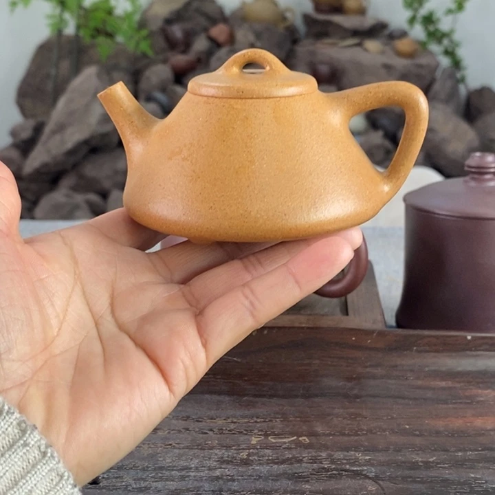 紫砂茶壶黄金段子冶140左右的容量全手制作