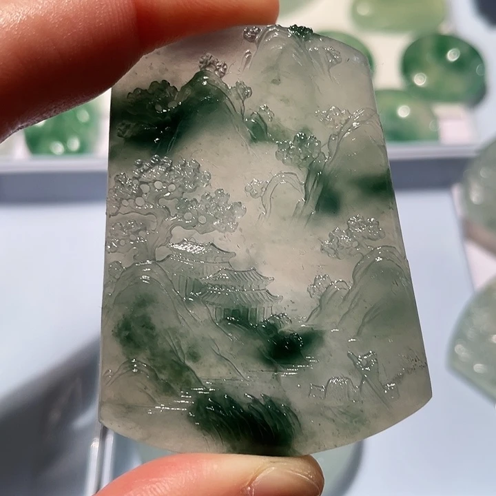 定制翡翠未镶嵌挂件