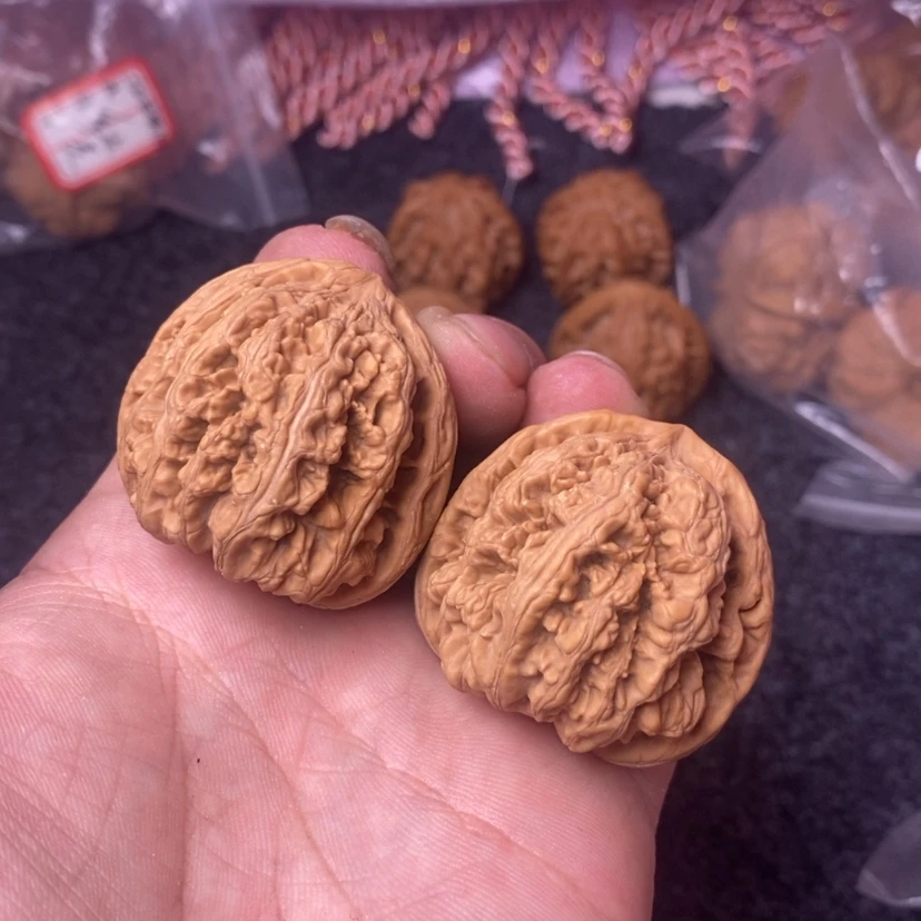 【闪购商品】文玩核桃吊坠41全品大粗筋