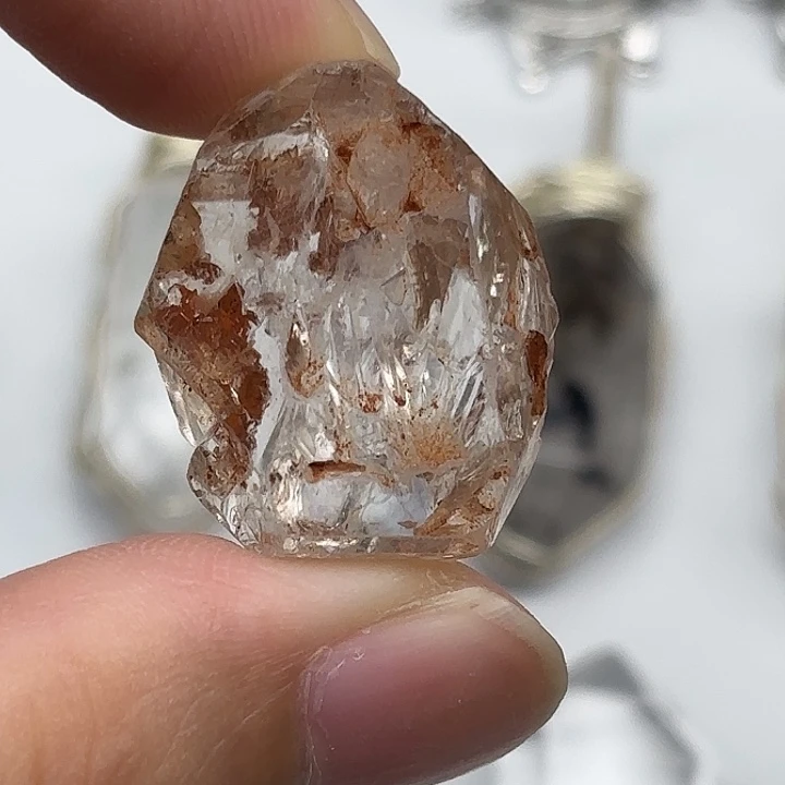 颈饰未镶嵌水晶巴基斯坦红泥闪灵钻24mm+