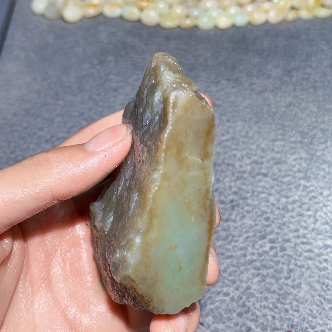 和田玉（糖玉）未镶嵌珠宝奇石