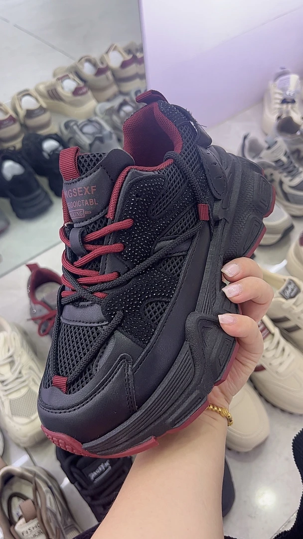 69小可爱芊姐自留款时尚休闲鞋厚底老爹鞋黑色