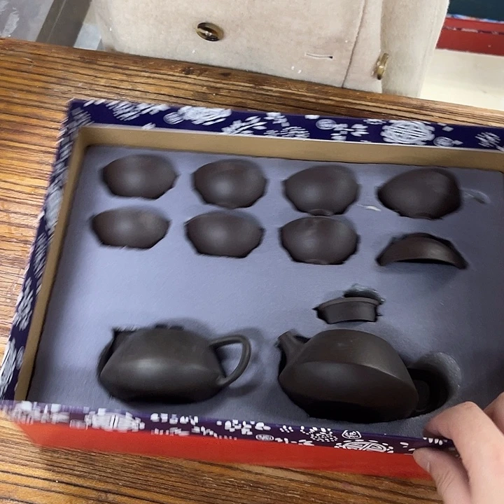 孤品茶具套装等。