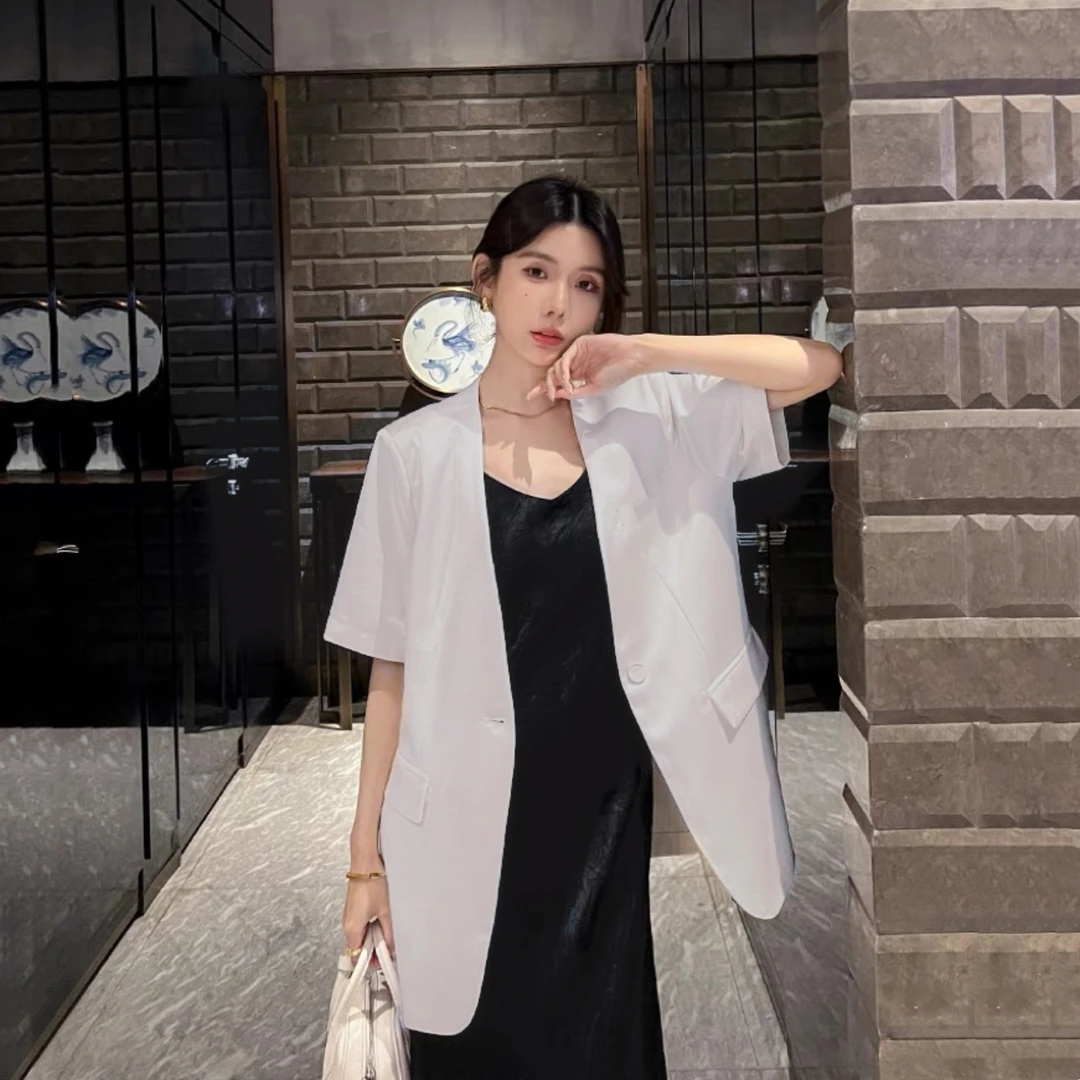 韩系醋酸缎面设计感短袖西服外套女夏薄款洋气显瘦轻奢高档小西装