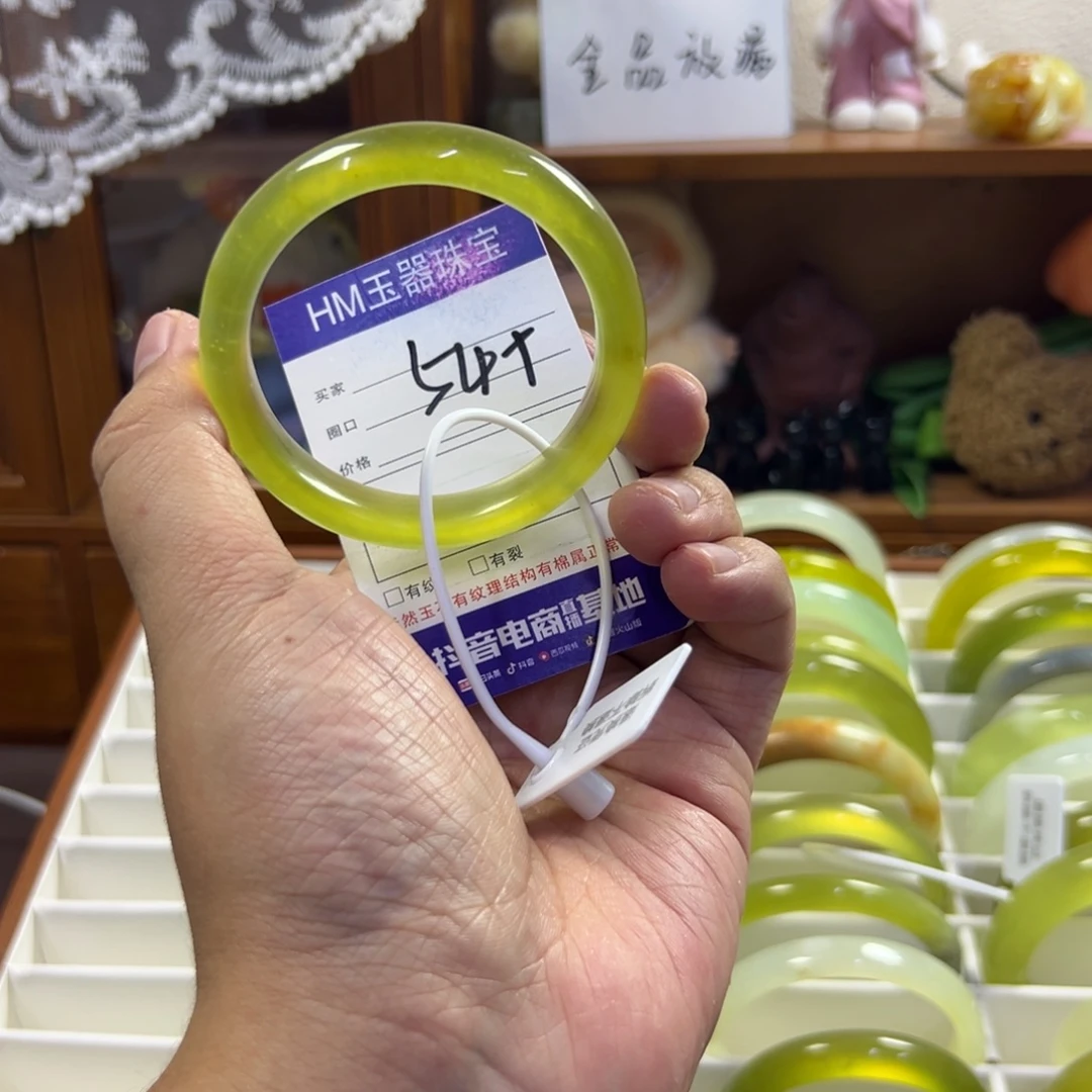 蛇纹石玉未镶嵌手镯339