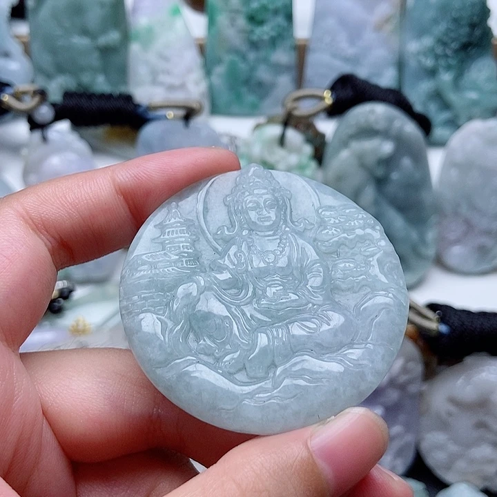 翡翠未镶嵌颈饰翡翠