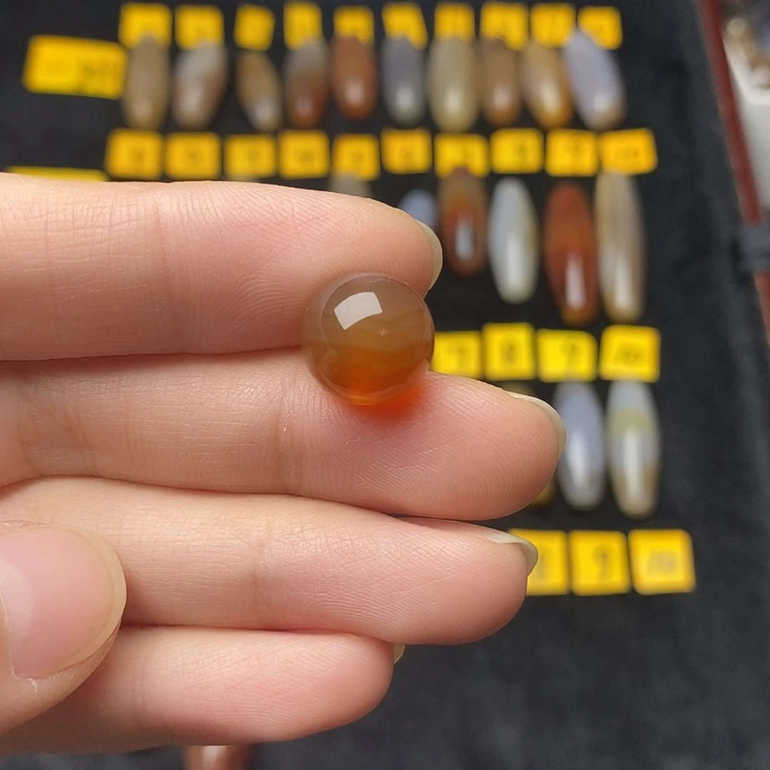 1***n玛瑙/玉髓未镶嵌颈饰