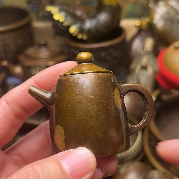 精美铜器批发档口