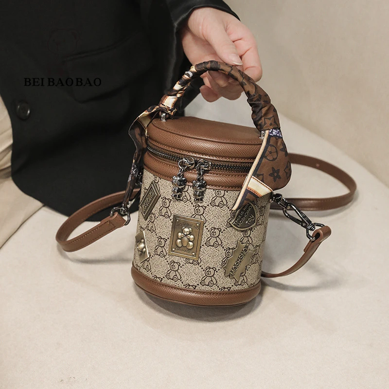 时尚百搭复古水桶包单肩圆筒网红斜挎女包韩版潮流手提轻奢6886