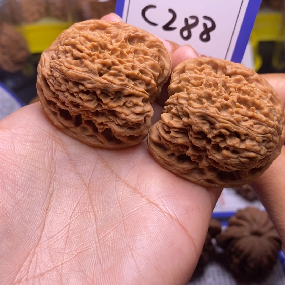 桃核把件40南疆石c288