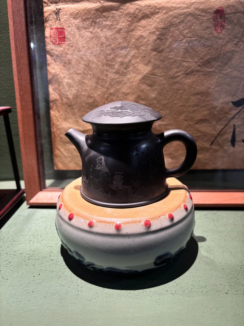 石文祥石黄刻绘渔翁紫砂壶