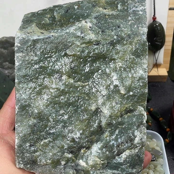 和田玉未镶嵌珠宝半成品