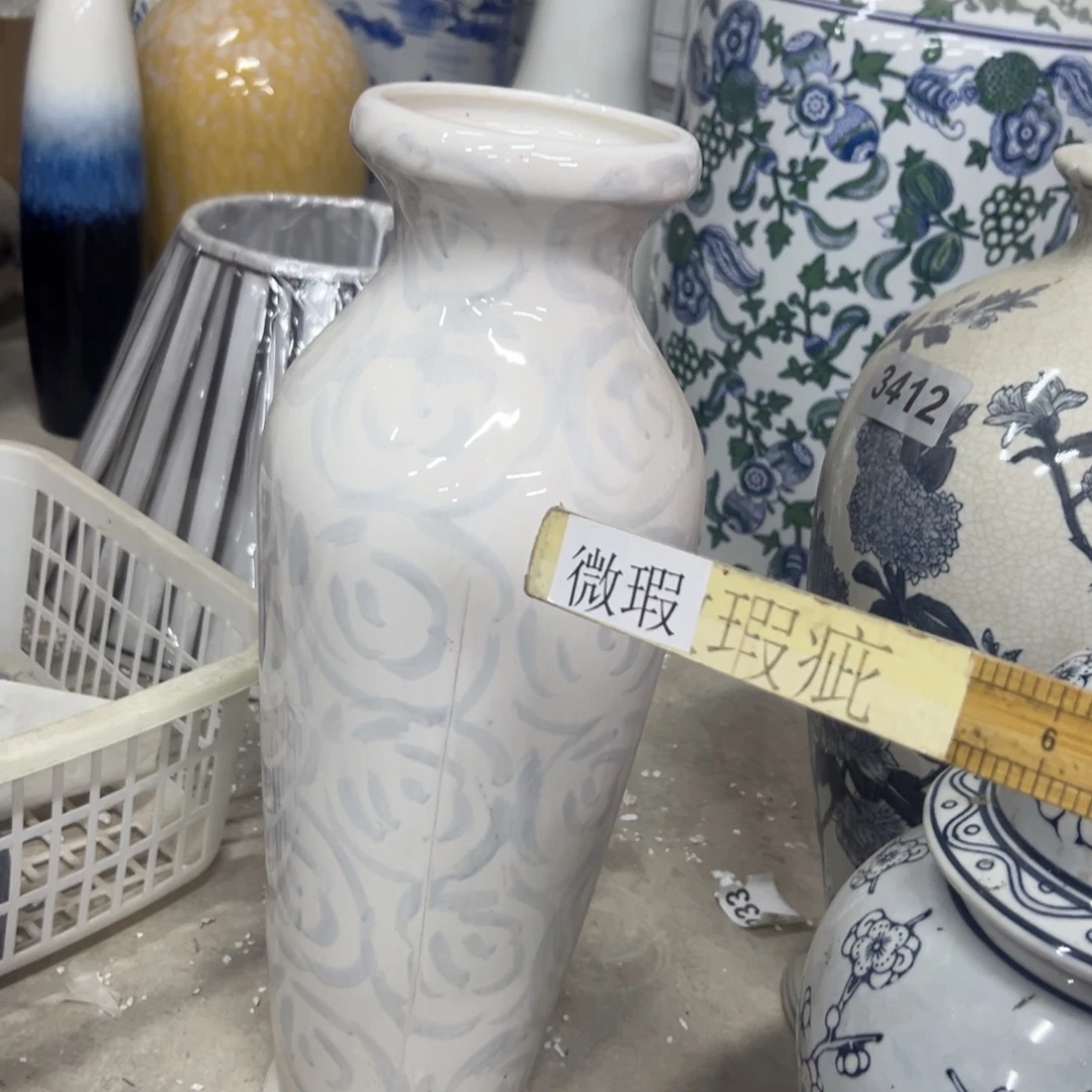 微瑕青花瓷器值得厚爱