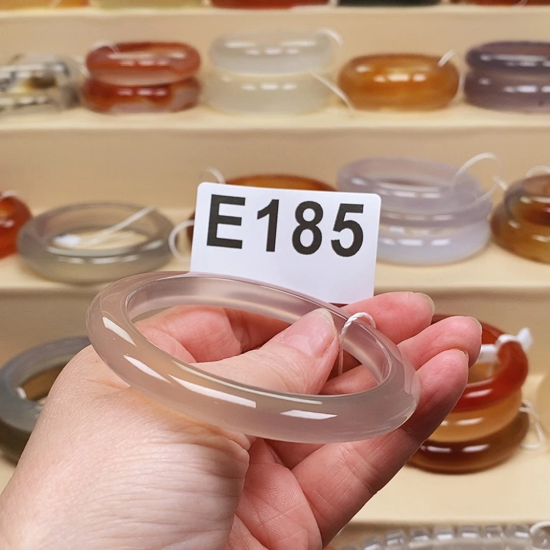 玛瑙/玉髓手镯未镶嵌西**?