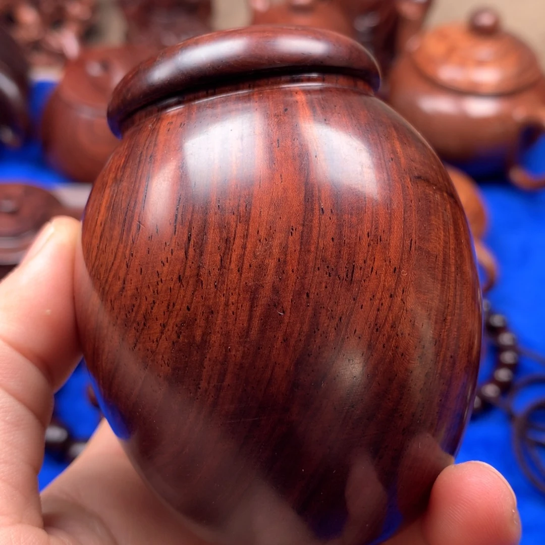 h***s黄花梨/降香黄檀把件