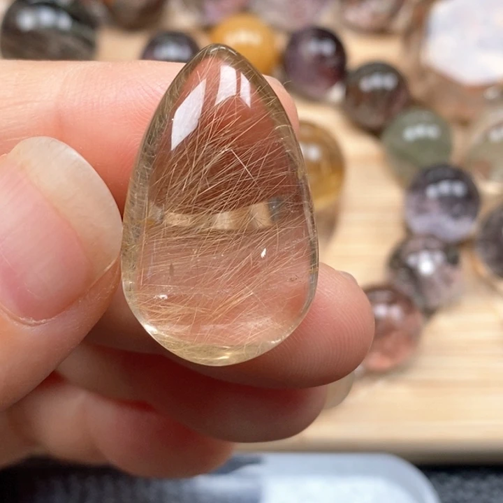 未镶嵌颈饰水晶水晶