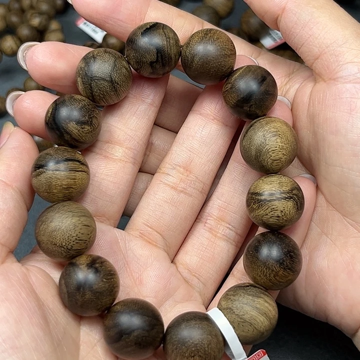 手串沉香白棋虎皮留疤1.6