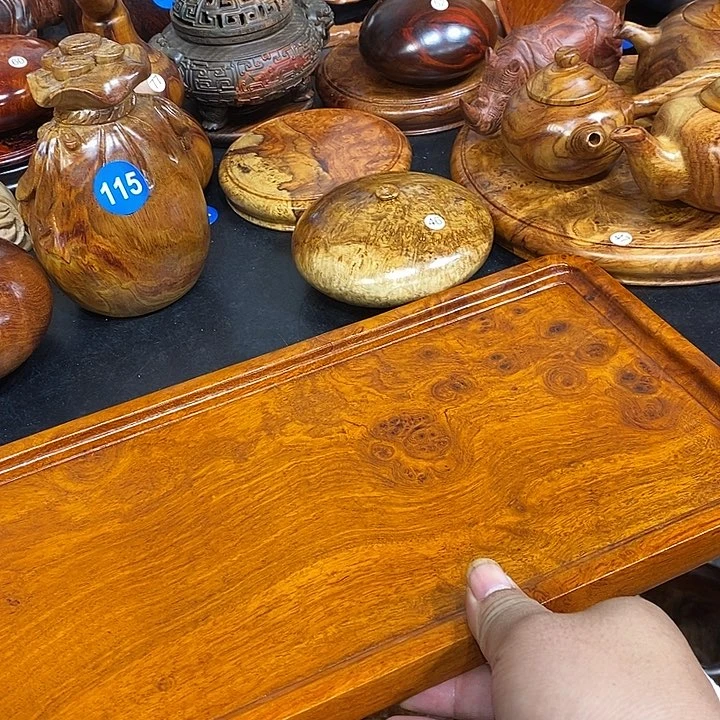 默***盘子一个漂亮的漂亮漂亮