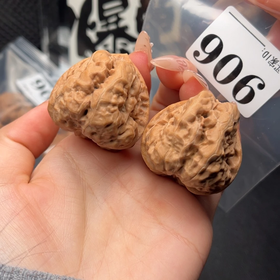 吊坠文玩核桃三角肚46边39.8