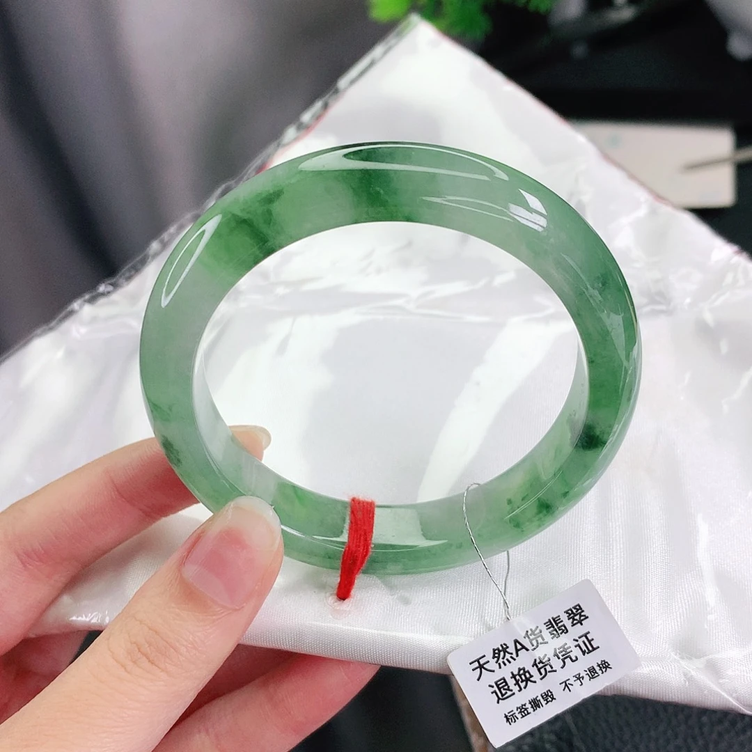 翡翠未镶嵌手镯56圈