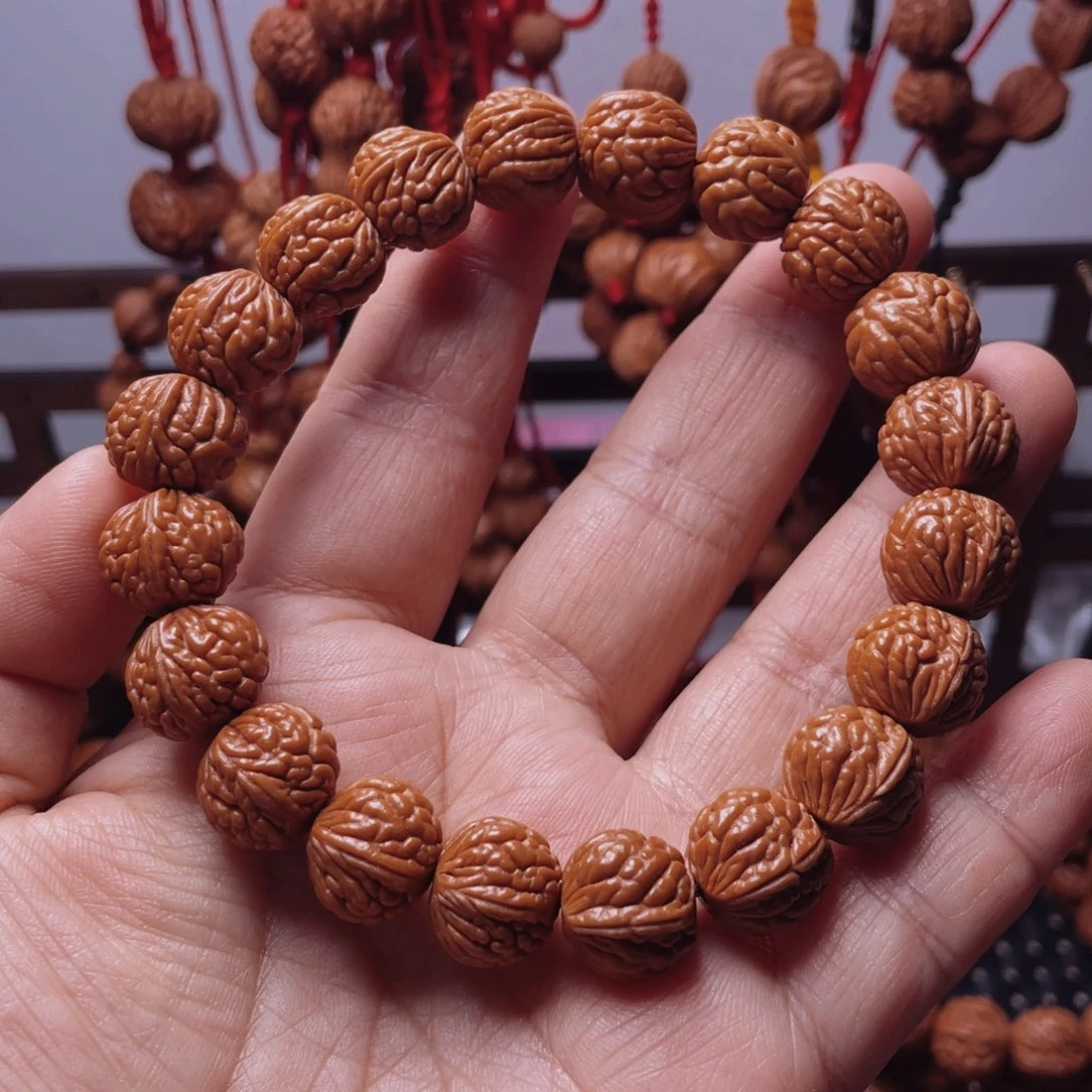 木质类龙纹桃枭手串