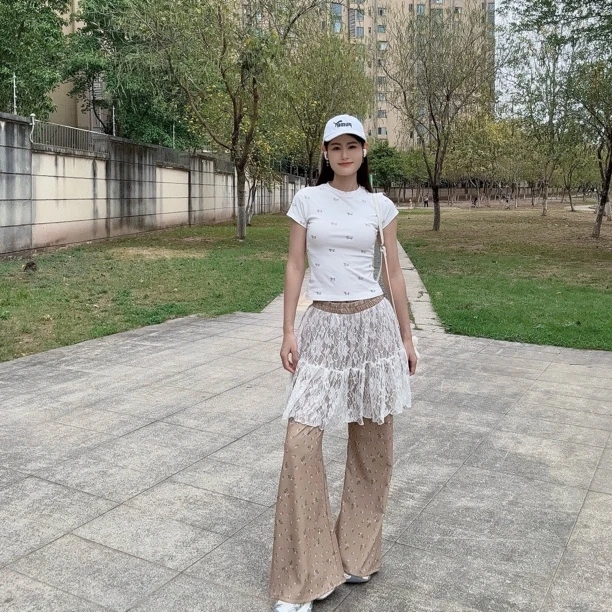52028-夏季蕾丝拼接屁帘碎花裤子女夏季宽松休闲百搭直筒阔腿裤