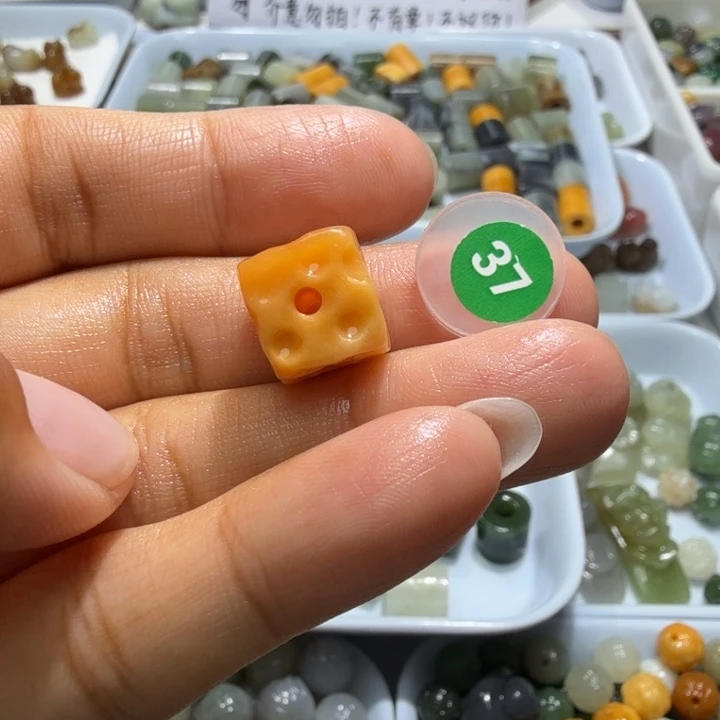 未镶嵌和田玉珠宝半成品