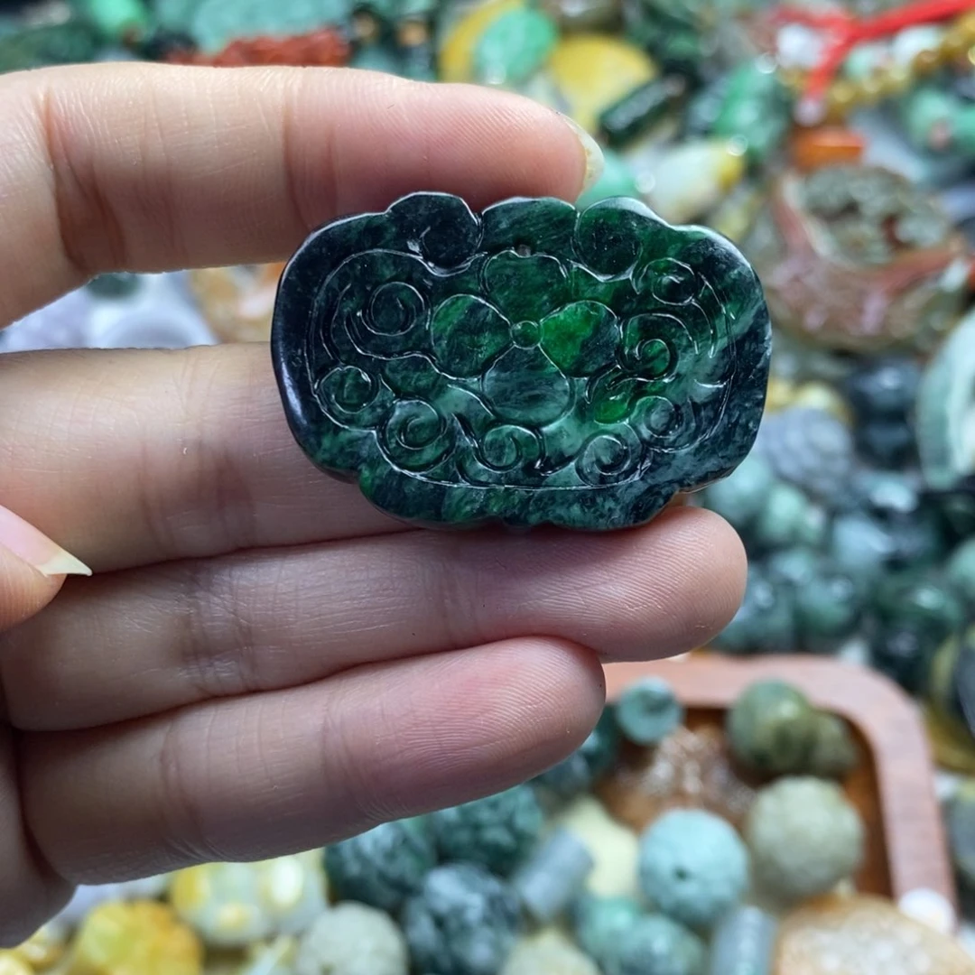 翡翠未镶嵌颈饰俏*吊坠