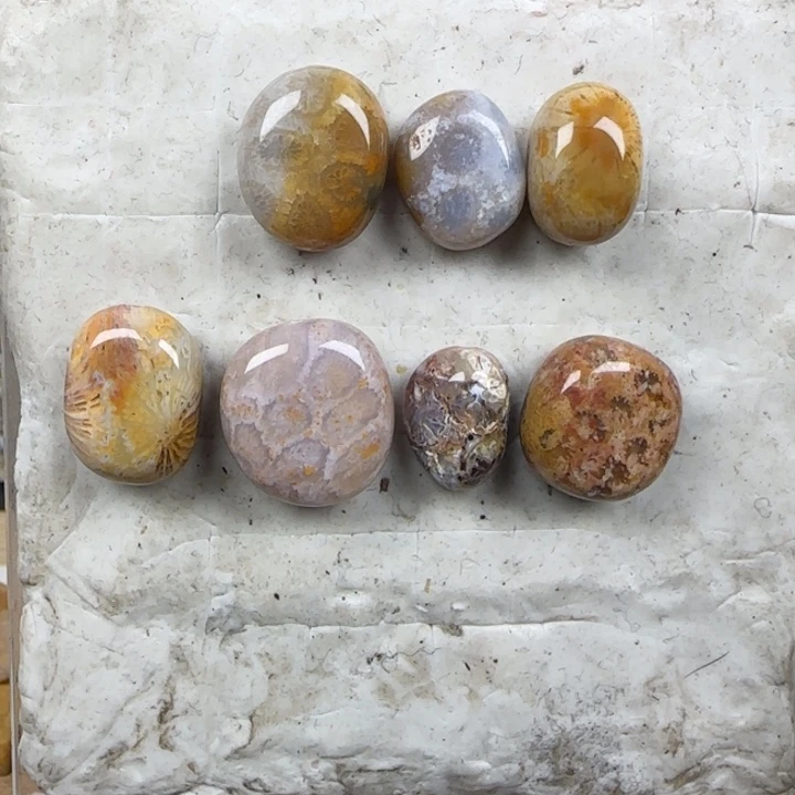 y***z硅化玉颈饰合金5×7