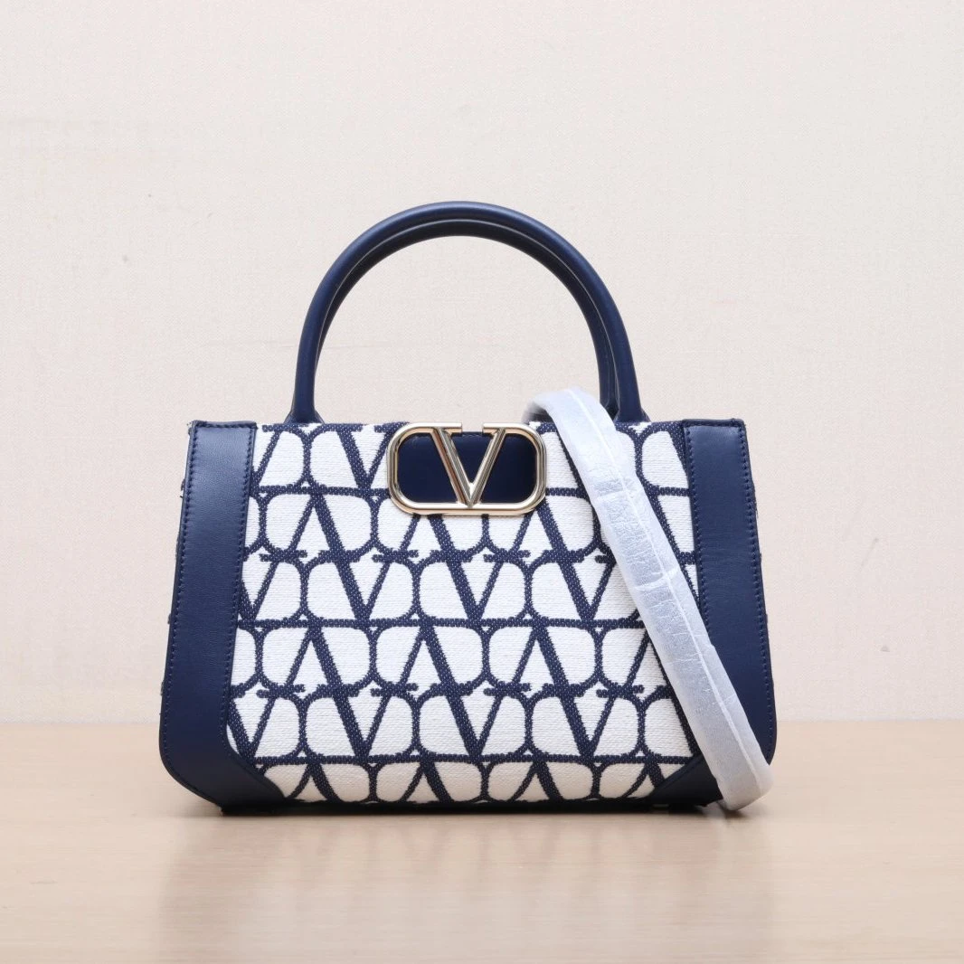 99新 Valentino/华伦天奴 小花攀攀 磁扣开合 手提托特包 小号