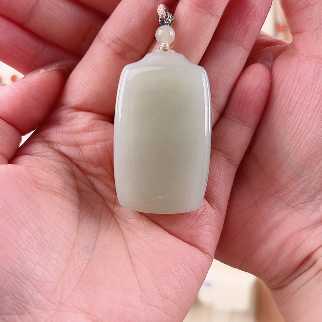 u***7和田玉未镶嵌颈饰