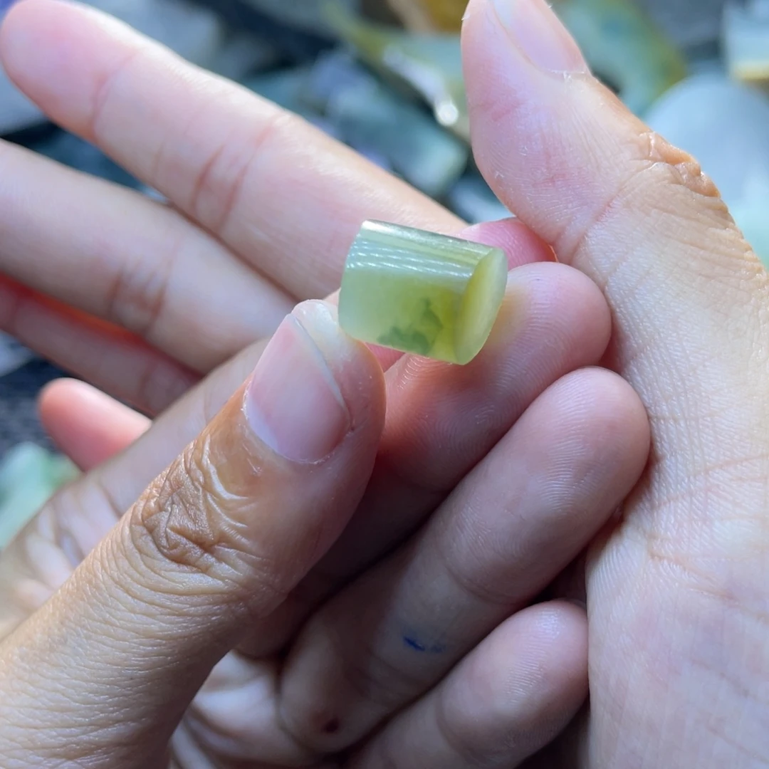 未镶嵌定制翡翠X****a翡翠定制