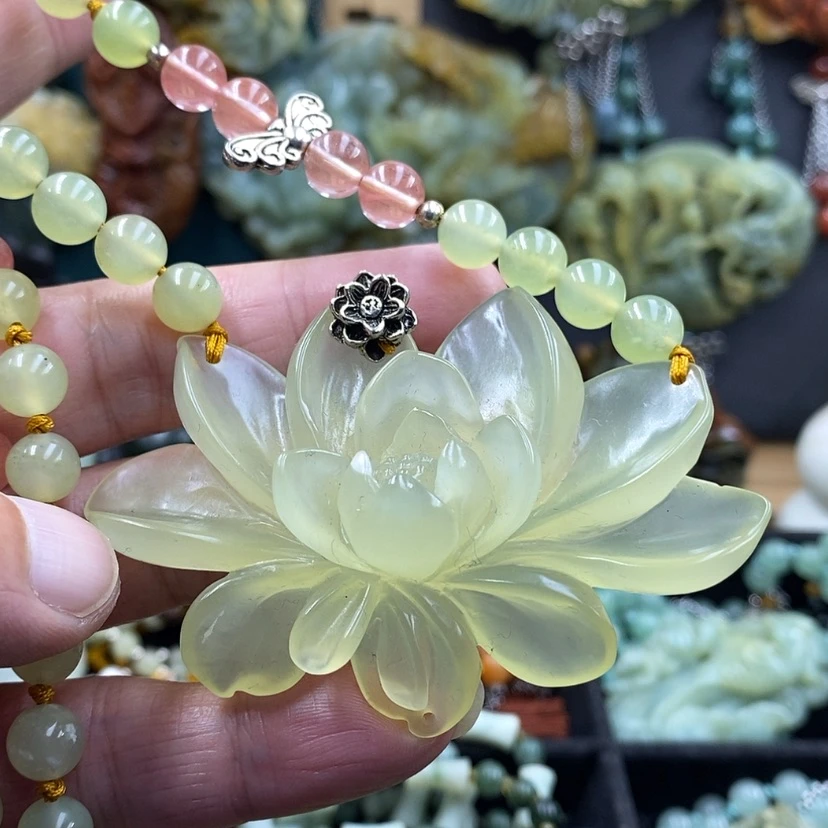 【闪购商品】未镶嵌蛇纹石玉吊坠