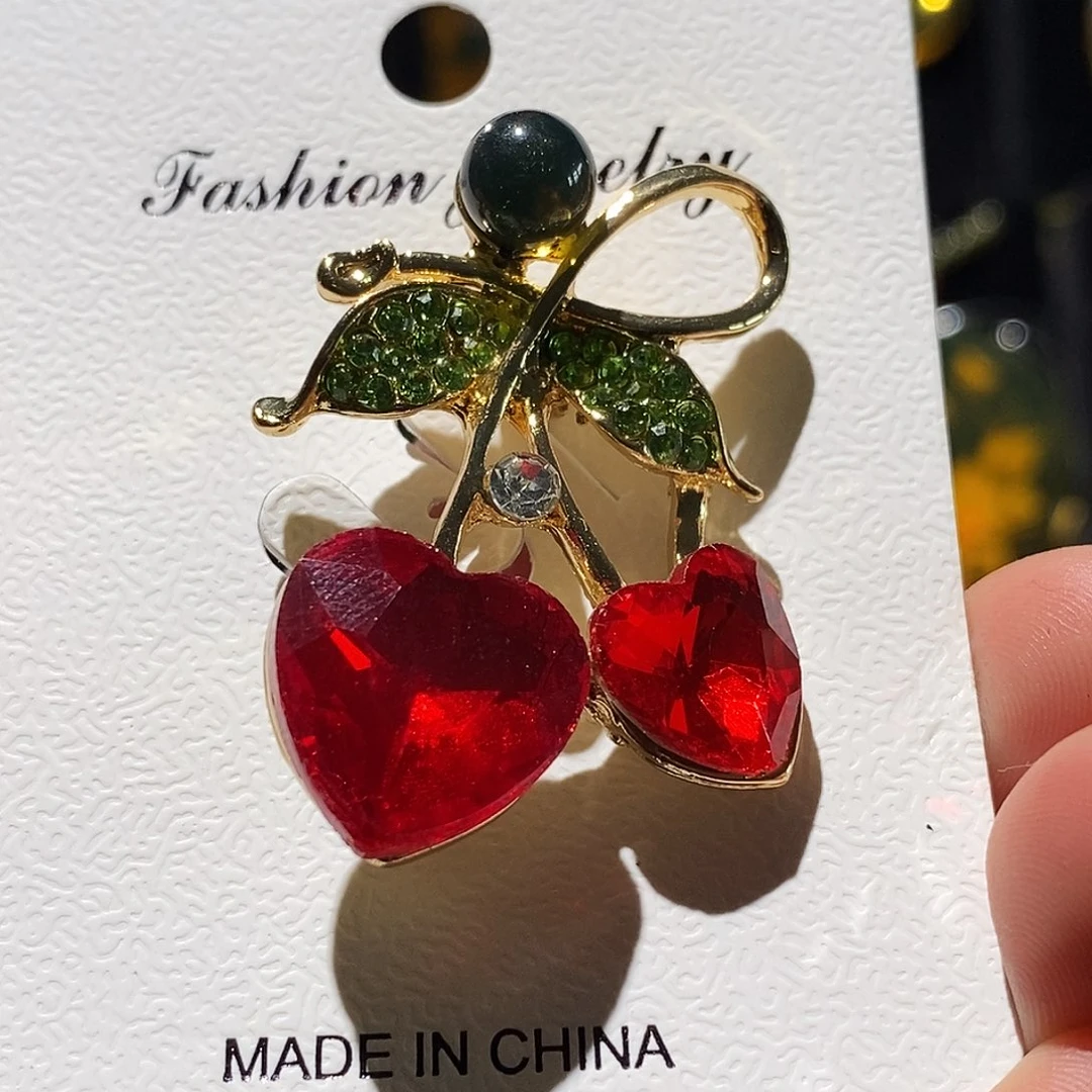 琥珀合金珠宝奇石