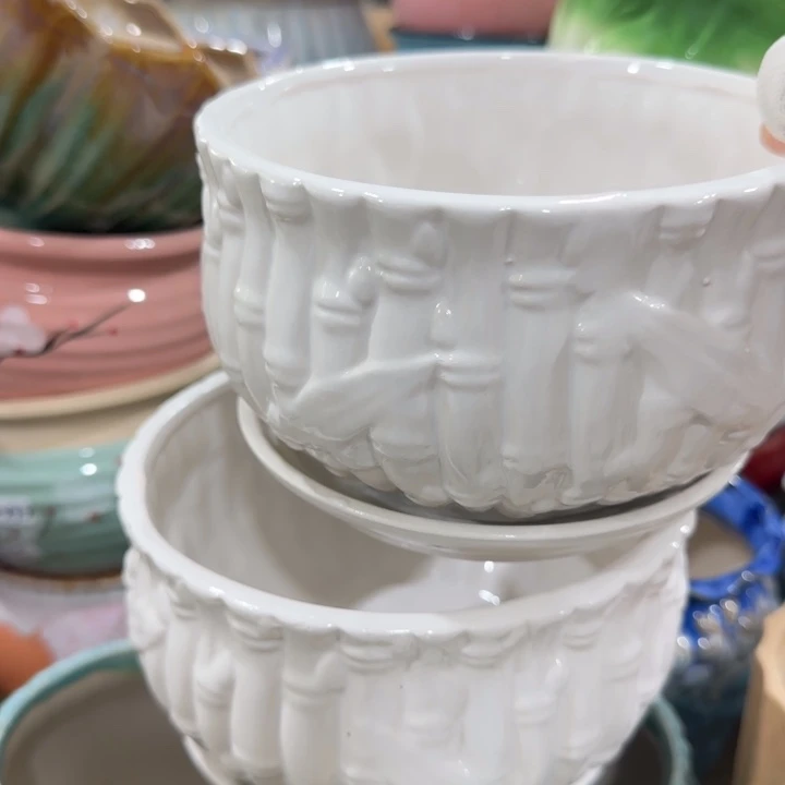 凑9块包邮，有孔，不清楚问客服