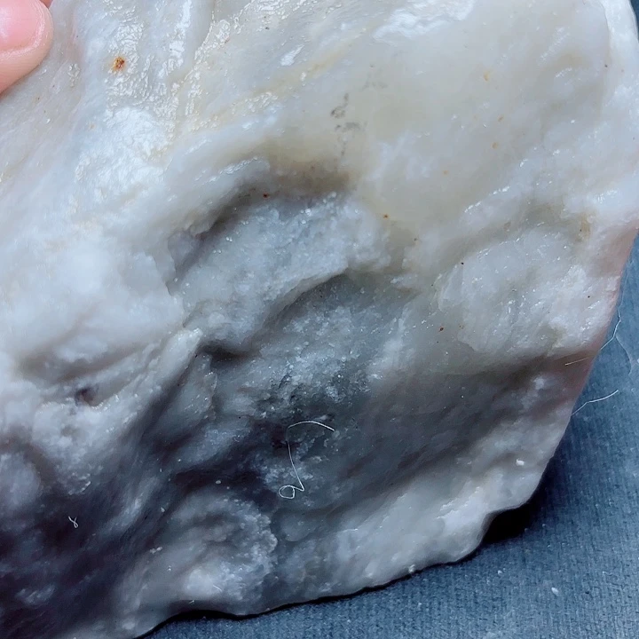 和田玉（糖玉）未镶嵌珠宝奇石
