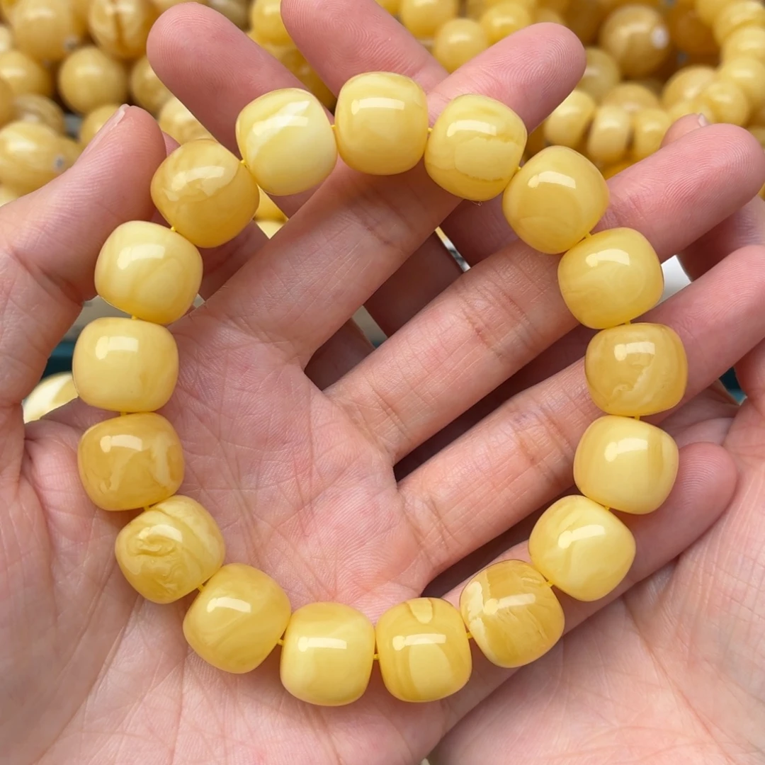 蜜蜡未镶嵌裸石14+老型手串