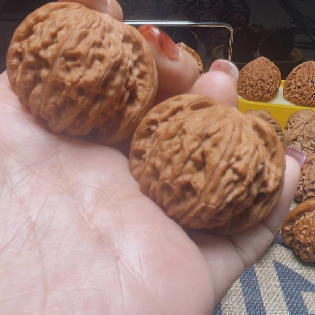 文玩核桃把件磨盘全品