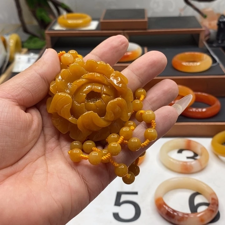 石英质玉（黄龙玉）未镶嵌手镯玫****玲