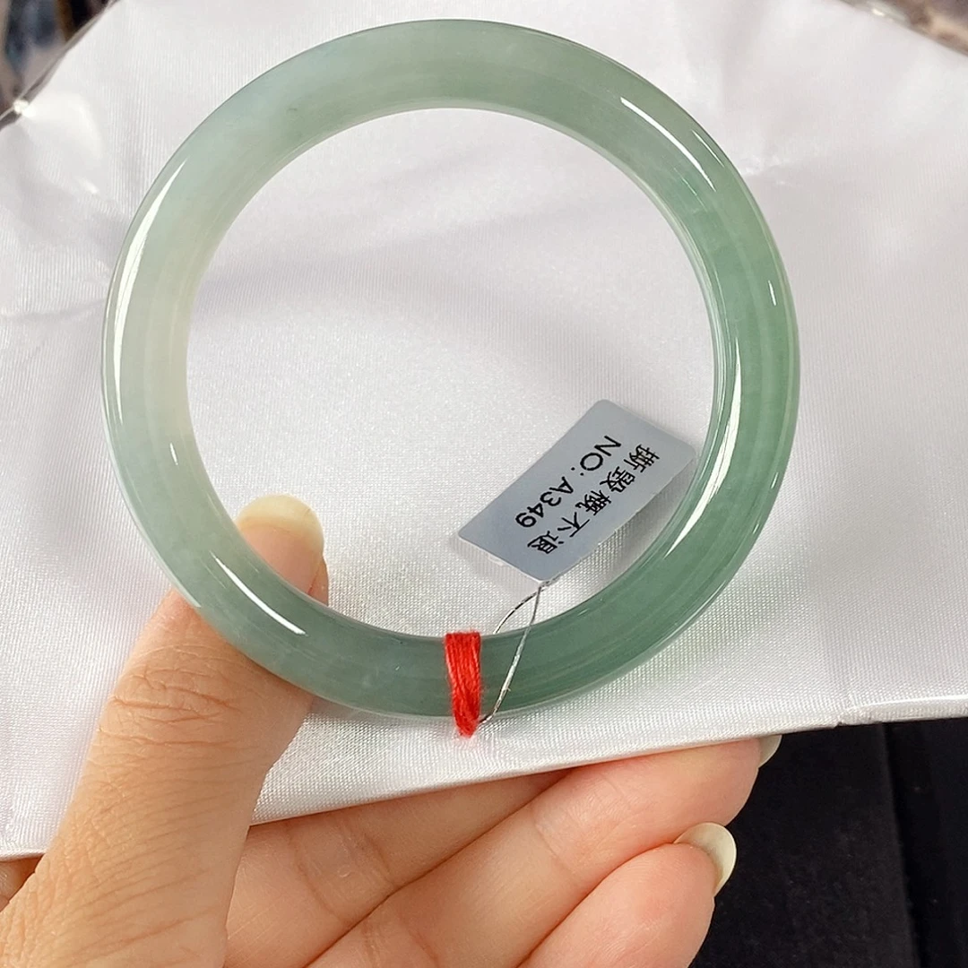 翡翠未镶嵌手镯手镯